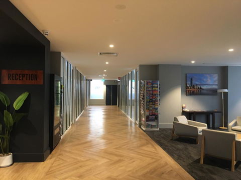 Woodroffe Hotel - South Australia Travel 6