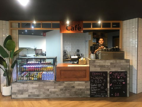 Woodroffe Hotel - South Australia Travel 3