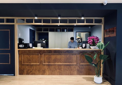 Woodroffe Hotel - South Australia Travel 2