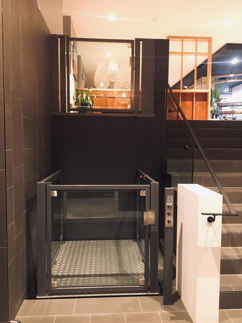 Woodroffe Hotel - South Australia Travel 9