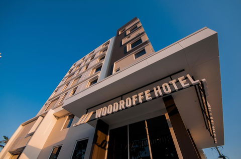 Woodroffe Hotel - South Australia Travel 18