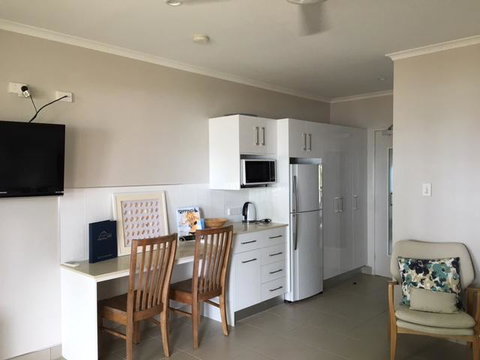 The Resort At Dolphin Heads - South Australia Travel 1