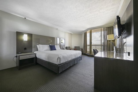 Novotel Surfers Paradise - South Australia Travel 6