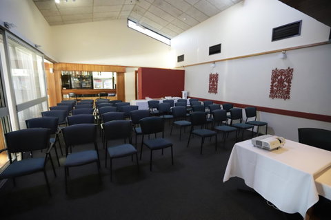 Emerald Central Hotel Official - South Australia Travel 15