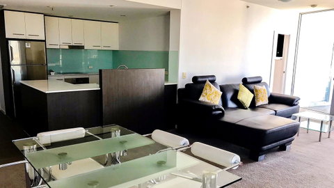 Oaks Townsville Gateway Suites - South Australia Travel 3