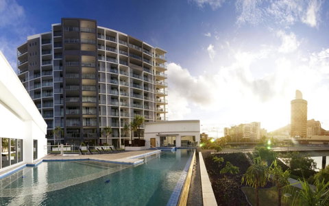 Oaks Townsville Gateway Suites - South Australia Travel 0