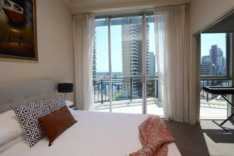 PeepSleep Chevron Towers - South Australia Travel 4