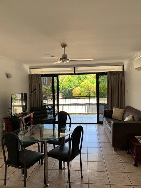 Townsville Holiday Apartments - South Australia Travel 2