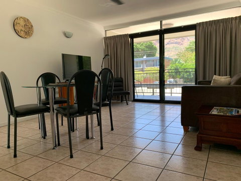 Townsville Holiday Apartments - South Australia Travel 5