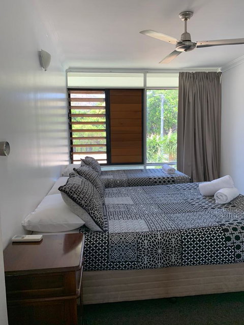 Townsville Holiday Apartments - South Australia Travel 7