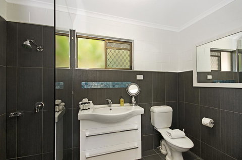 Townsville Holiday Apartments - South Australia Travel 22