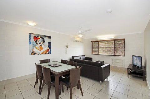 Townsville Holiday Apartments - South Australia Travel 21