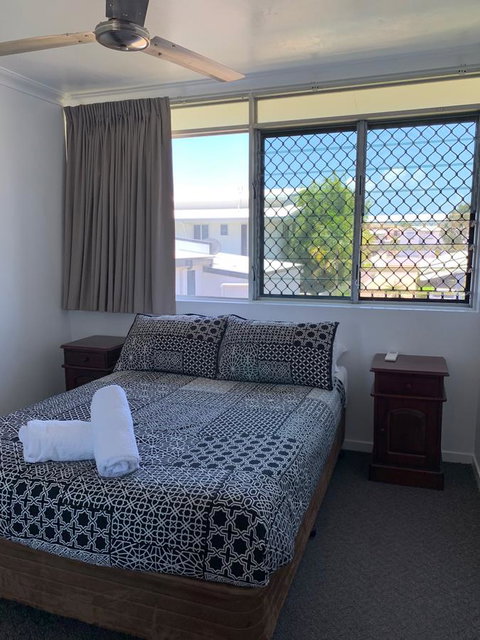 Townsville Holiday Apartments - South Australia Travel 6