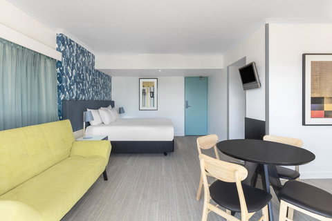 Vibe Hotel Gold Coast - South Australia Travel 35