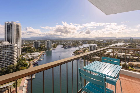 Vibe Hotel Gold Coast - South Australia Travel 5