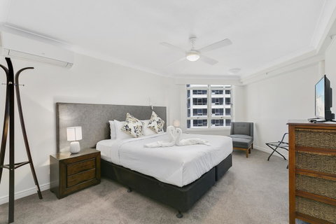Moroccan Resort - HR Surfers Paradise - South Australia Travel 7