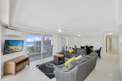 Moroccan Resort - HR Surfers Paradise - South Australia Travel 10