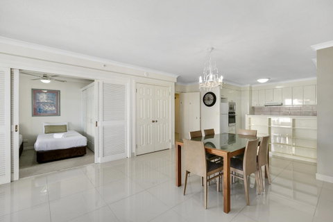 Moroccan Resort - HR Surfers Paradise - South Australia Travel 32