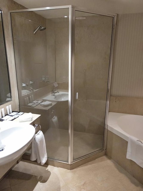 Crowne Plaza Surfers Paradise, An IHG Hotel - South Australia Travel 1