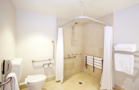 Crowne Plaza Surfers Paradise, An IHG Hotel - South Australia Travel 40