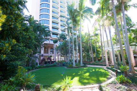 Crowne Plaza Surfers Paradise, An IHG Hotel - South Australia Travel 26