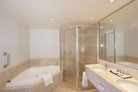Crowne Plaza Surfers Paradise, An IHG Hotel - South Australia Travel 35