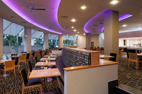Crowne Plaza Surfers Paradise, An IHG Hotel - South Australia Travel 12