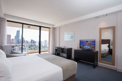 Crowne Plaza Surfers Paradise, An IHG Hotel - South Australia Travel 18