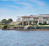 Riverfront Dream - South Australia Travel
