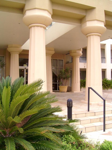 Palazzo Colonnades - South Australia Travel 8
