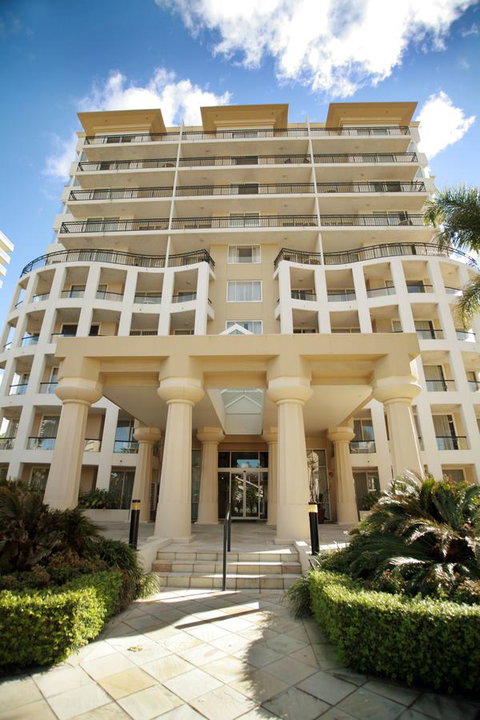 Palazzo Colonnades - South Australia Travel 6