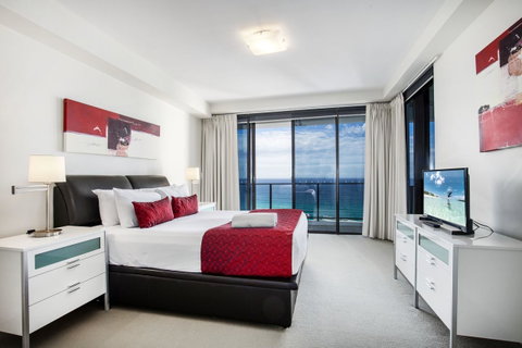 Ultra Broadbeach - South Australia Travel 13