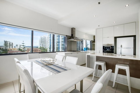 Ultra Broadbeach - South Australia Travel 9