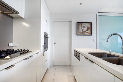 Ultra Broadbeach - South Australia Travel 43