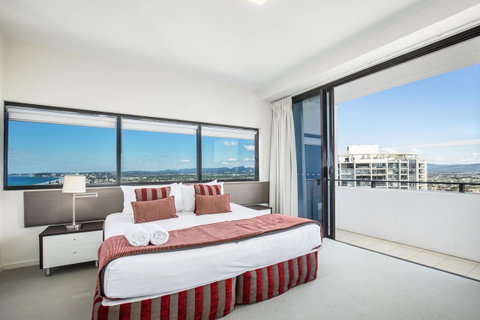 Ultra Broadbeach - South Australia Travel 16