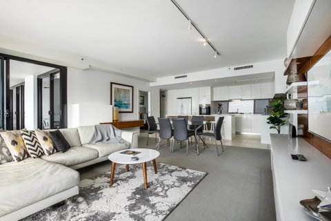 Ultra Broadbeach - South Australia Travel 12