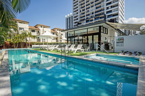 Ultra Broadbeach - South Australia Travel 4