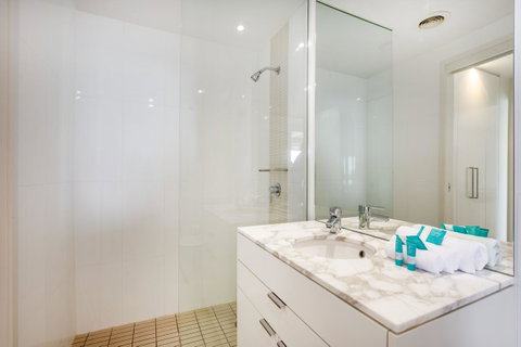 Ultra Broadbeach - South Australia Travel 28