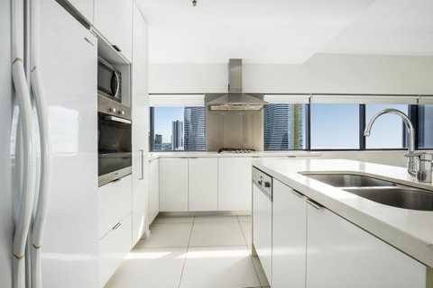Ultra Broadbeach - South Australia Travel 31