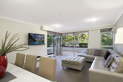 ULTIQA Burleigh Mediterranean Resort - South Australia Travel 14