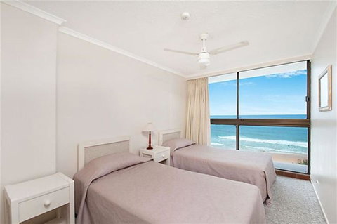 Boulevard Towers On Broadbeach - South Australia Travel 14