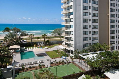 Boulevard Towers On Broadbeach - South Australia Travel 4