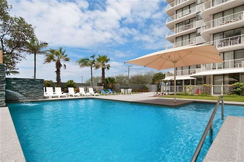 Boulevard Towers On Broadbeach - South Australia Travel 0