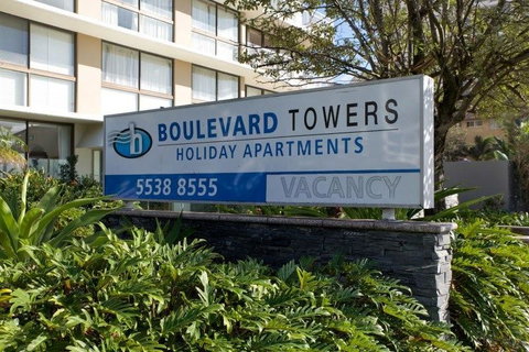 Boulevard Towers On Broadbeach - South Australia Travel 7
