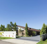 Marcol Place Holiday Apartments - South Australia Travel
