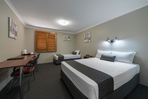 Cosmopolitan Motel & Serviced Apartments - South Australia Travel 4