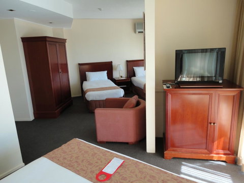 Madison Tower Mill Hotel - South Australia Travel 20