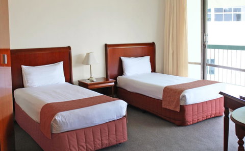 Madison Tower Mill Hotel - South Australia Travel 5