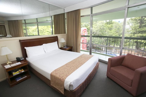 Madison Tower Mill Hotel - South Australia Travel 6