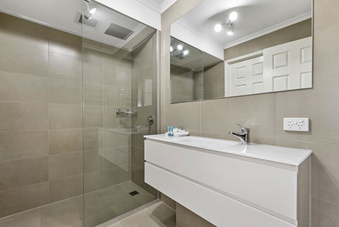 Dockside Apartments Mooloolaba - South Australia Travel 22